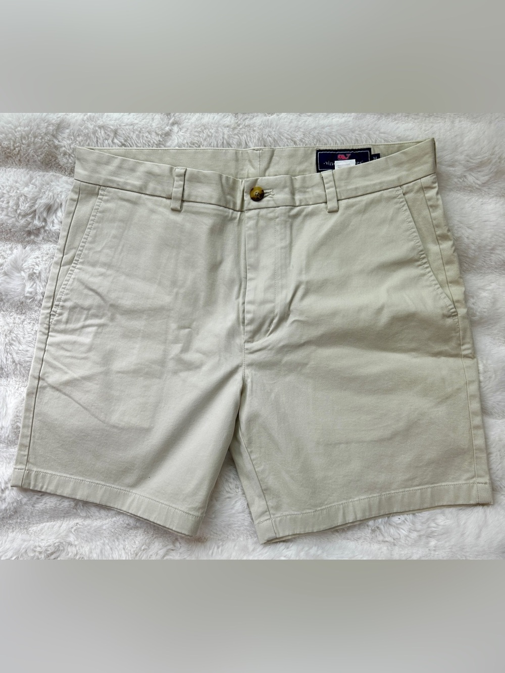 Vineyard Vines Men's Light Khaki Flat Front Shorts